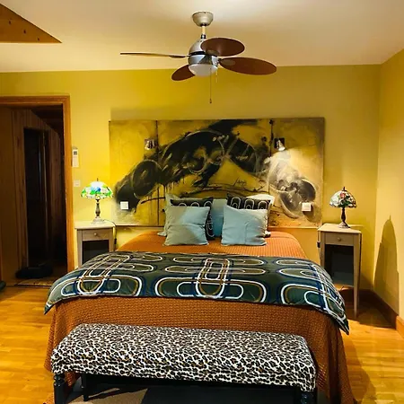 Les Chambres D'ovaline Guest house