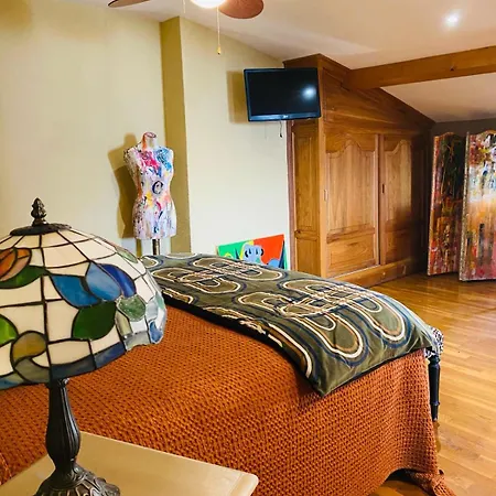 Guest house Les Chambres D'ovaline 3*