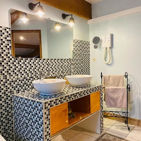 Guest house Les Chambres D'ovaline 3*