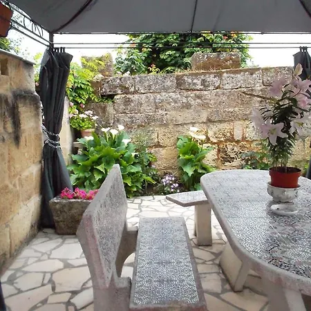 Maison d'hôtes Les D'ovaline 4*