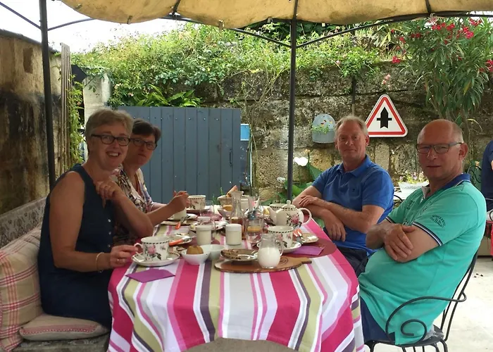 Les D'ovaline Σεντ Εμιλιόν